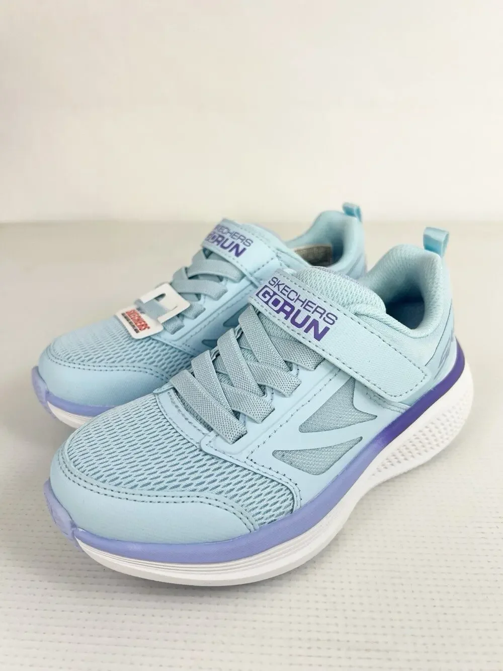 Skechers GO RUN Elevate 2.0 Find My Skechers Girls' Sneakers Size 11 Light Blue